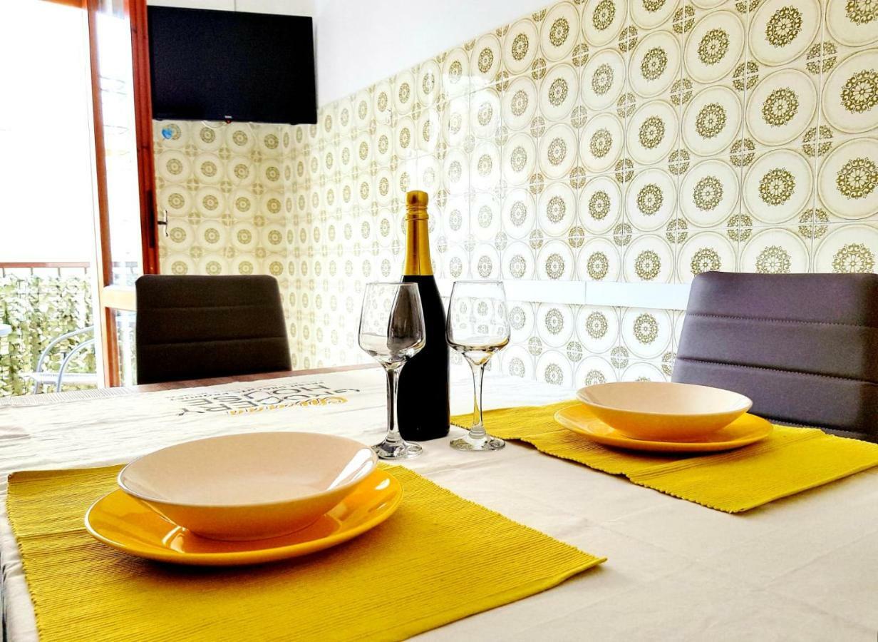Family Apartment On The Beach アルゲーロ エクステリア 写真