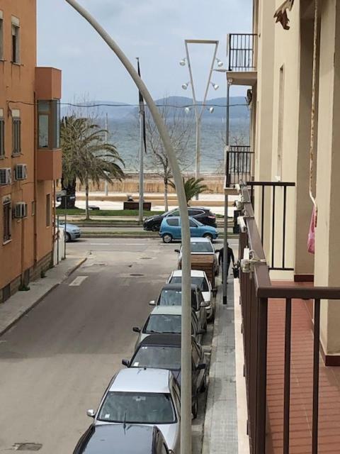 Family Apartment On The Beach アルゲーロ エクステリア 写真