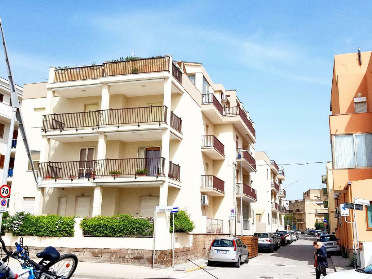 Family Apartment On The Beach アルゲーロ エクステリア 写真